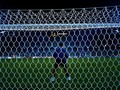 Kiper Brasil Main Ponsel Saat Jaga Gawang