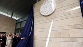 Di tengah kritik dan kecaman internasional, AS akhirnya resmi memindahkan kedutaan besar untuk Israel ke Yerusalem. (REUTERS/Ronen Zvulun)