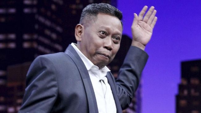 Pelawak pun Pandu Acara Mistis
