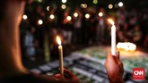 Aksi digelar sebagai bentuk belasungkawa terhadap para korban bom bunuh diri teroris di beberapa tempat Surabaya dan korban tewas di Mako Brimob. (CNN Indonesia/Andry Novelino)