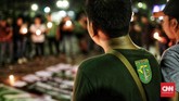 Koordinator lapangan Bonek, Tubagus Dadang Kosasih, sebelumnya mengatakan Bonek juga bagian dari masyarakat sehingga memiliki kewajiban untuk membantu. (CNN Indonesia/Andry Novelino)