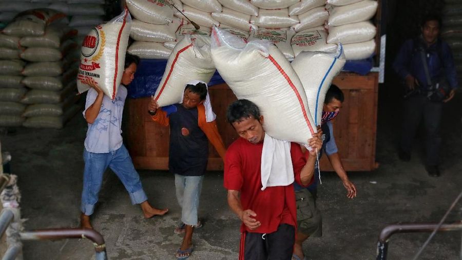 RI memutuskan untuk mengimpor beras kembali maksimal 500.000 ton.