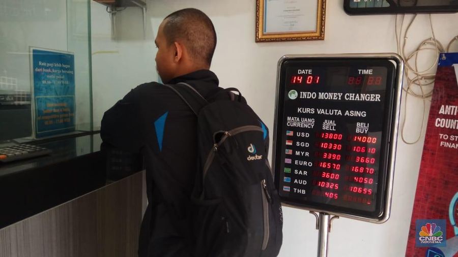 Rupiah melemah 0,41% dibandingkan penutupan hari sebelumnya.