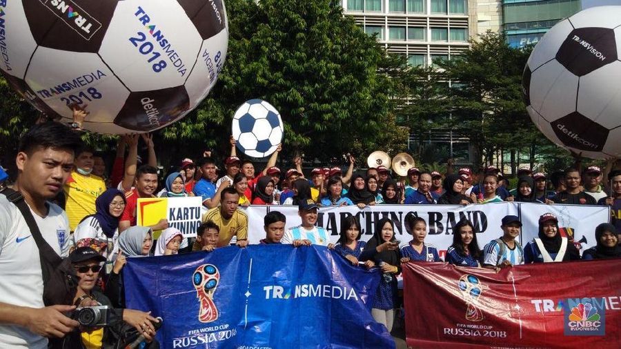 Jelang pagelaran sepakbola terbesar Piala Dunia 2018, Demam Piala Dunia 2018 menyebar dan menular ke pelosok Indonesia.
