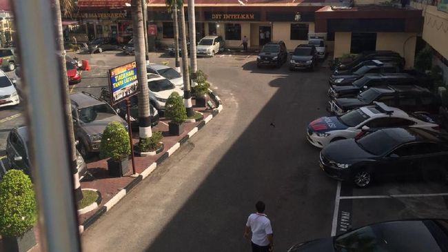 Satu Polisi Tewas dalam Serangan Teroris di Mapolda Riau