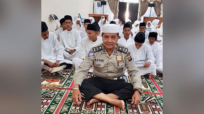 Korban Tewas Teror Polda Riau Ipda Auzar Dimakamkan Sore Ini