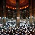 Bacaan Niat Sholat Malam Lailatul Qadar dan Tata Caranya