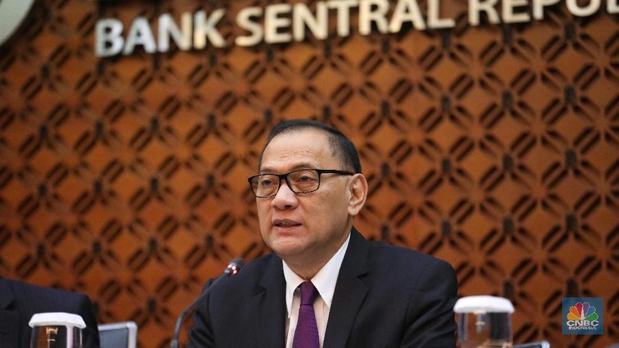 Agus Dermawan Wintarto Martowardojo akan menyelesaikan jabatannya sebagai pucuk pimpinan Bank Indonesia (BI) selama periode 2013 - 2018