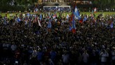 Mahathir berjanji hanya akan berkuasa selama satu dua tahun, dan membuka jalan bagi Anwar untuk kembali menjadi perdana menteri. (REUTERS/Lai Seng Sin)