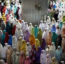 Perkiraan Awal Puasa Ramadhan 2025 Versi Muhammadiyah dan Pemerintah