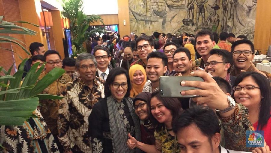 Menurutnya, Agus Marto telah melakukan pekerjaan yang luar biasa selama 5 tahun menjabat sebagai BI-1.