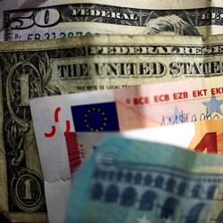 Dear Trader Valas! Cek nih Potensi Cuan dari Hard Currencies