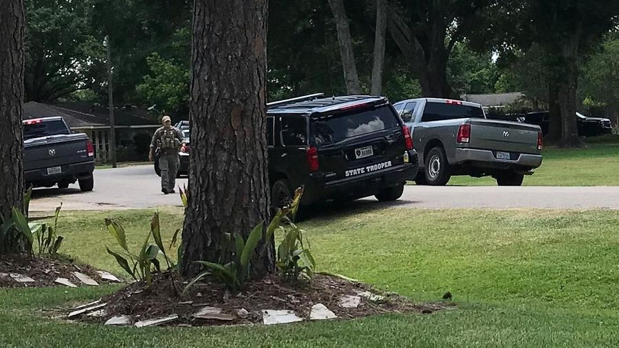 Kejadian di Santa Fe High School ini mengakibatkan 10 orang tewas