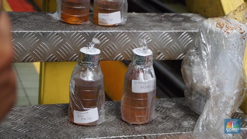 Biodiesel yang digunakan adalah solar dengan campuran bahan bakar nabati sebesar 20% (B20).