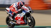 Start ketiga ditempati pebalap Pramac Ducati Danilo Petrucci yang berhasil mengalahkan pebalap Suzuki Andrea Iannone dalam perebutan posisi ketiga. (REUTERS/Gonzalo Fuentes)