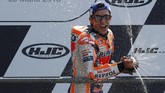 Kemenangan di MotoGP Prancis 2018 membuat Marc Marquez kini mengoleksi 95 poin dan unggul 36 poin atas Maverick Vinales. (REUTERS/Gonzalo Fuentes)