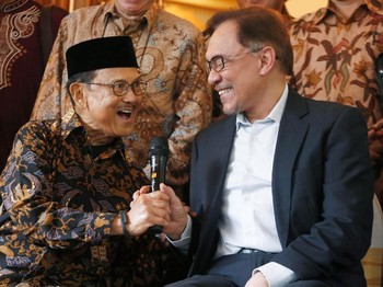 Bebas dari Penjara, Anwar Ibrahim Roadshow ke Tokoh-tokoh RI