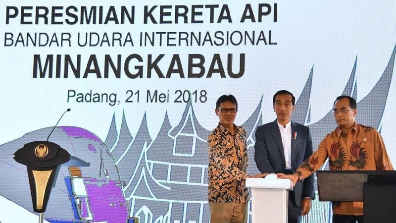 KA Bandara Minangkabau Express memiliki tarif yang termurah.