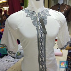Sering Dipakai Buat Shalat, Baju Koko Ternyata dari China