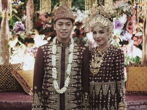 Istri Meninggal karena Kanker, Kisah Cinta Sejati Rasyid 