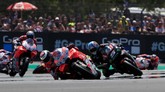 Balapan MotoGP Prancis 2018 berlangsung menarik setelah Jorge Lorenzo berhasil menyodok ke posisi terdepan setelah start dari posisi enam. (REUTERS/Gonzalo Fuentes)