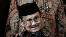BJ Habibie: Hindari Tindakan yang Mempertajam Polarisasi