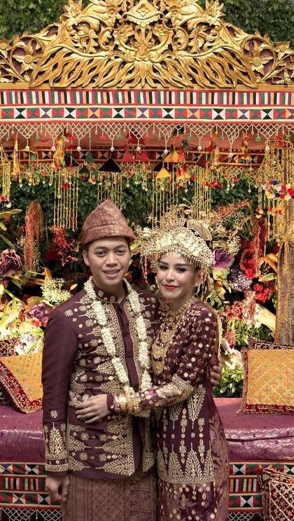 Seperti Rasyid Rajasa, Ini Kisah Cinta Pria Setia Temani Istri Sakit Kronis 1 Seperti Rasyid Rajasa, Ini Kisah Cinta Pria Setia Temani Istri Sakit Kronis 1