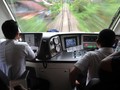 Masinis Jajan ke Warung, Netizen: Masinis juga Manusia