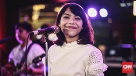 Kisah Pertemuan Orang Asing dalam Single Terbaru Vira Talisa