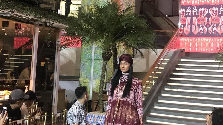 Lama bergelut di jagad fesyen, desainer kenamaan Didiet Maulana ternyata memiliki banyak tantangan.