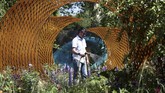Tahun ini RHS Chelsea Flower Show bertema Windrush, yang menjadi peringatan datangnya kapal imigran asal Karibia ke Inggris pertama kali pada 70 tahun yang lalu. (REUTERS/Simon Dawson)