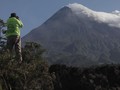 Gunung Merapi Luncurkan Guguran Awan Panas Sejauh 950 Meter