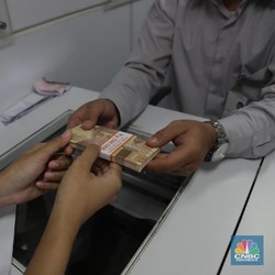 'Kiamat' Teller & CS Mengintai, Gimana Nasib Karyawan Bank?