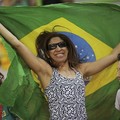 Sambut Piala Dunia, Fans Bola Brasil Ramai-ramai Beli TV Baru