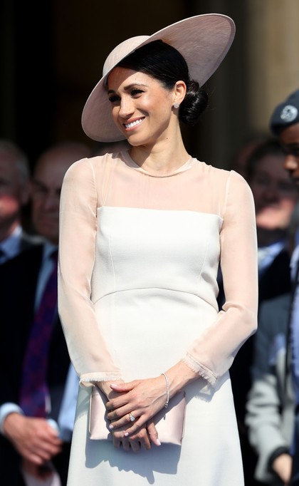Penampilan Perdana Meghan Markle Jadi Putri Pasca Dinikahi Pangeran Harry Penampilan Perdana Meghan Markle Jadi Putri Pasca Dinikahi Pangeran Harry