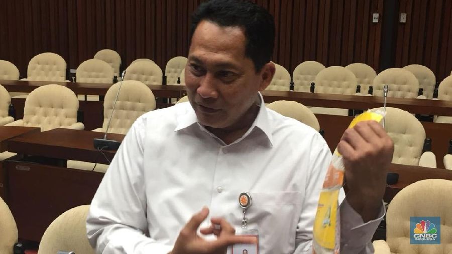 budi waseso beras sachet (CNBC Indonesia/Chandra Gian Asmara)