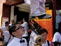 FOTO: Mengarak Si Anak Jangkung