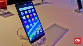 Sejenak Menggenggam Oppo F7 Youth, Versi 'Minimalis' F7