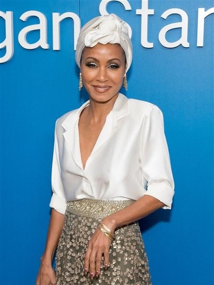 Istri Will Smith Ungkap Alasan Mengejutkan Tiba-tiba Pakai Turban Istri Will Smith Ungkap Alasan Mengejutkan Tiba-tiba Pakai Turban