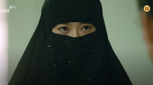 Heboh, Aktris Cantik Go Ara Pakai Cadar di Drama Korea