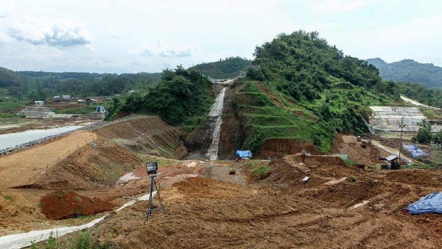 Progresnya kini telah mencapai 75,88% dan ditargetkan rampung akhir 2018.