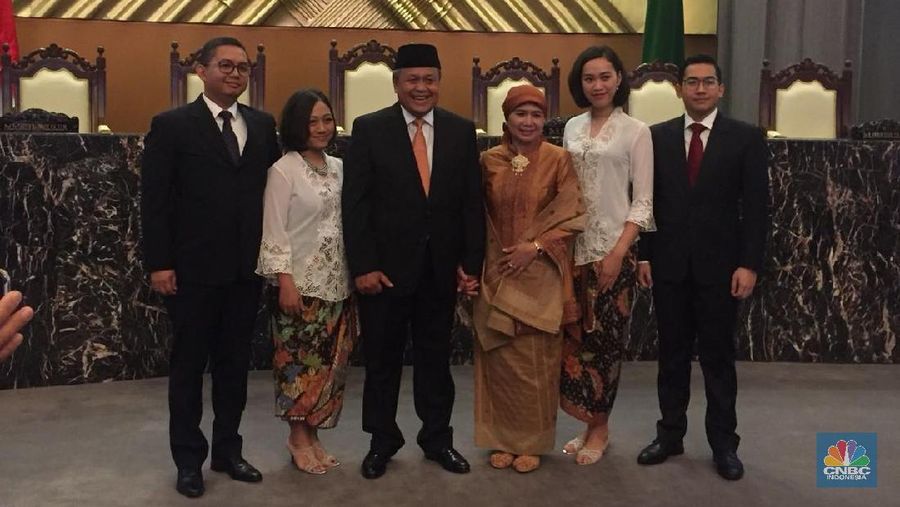 Komite Stabilitas Sistem Keuangan (KSSK) berharap Gubernur BI yang baru, Perry Warjiyo, bisa menjaga stabilitas perekonomian.