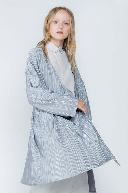 5 Outerwear Stylish dari Brand Lokal untuk Tampil Modest Saat Ramadan 5 Outerwear Stylish dari Brand Lokal untuk Tampil Modest Saat Ramadan