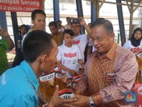 OJK Harusnya Bisa Jaga Bank Tak Naikkan Bunga Kredit