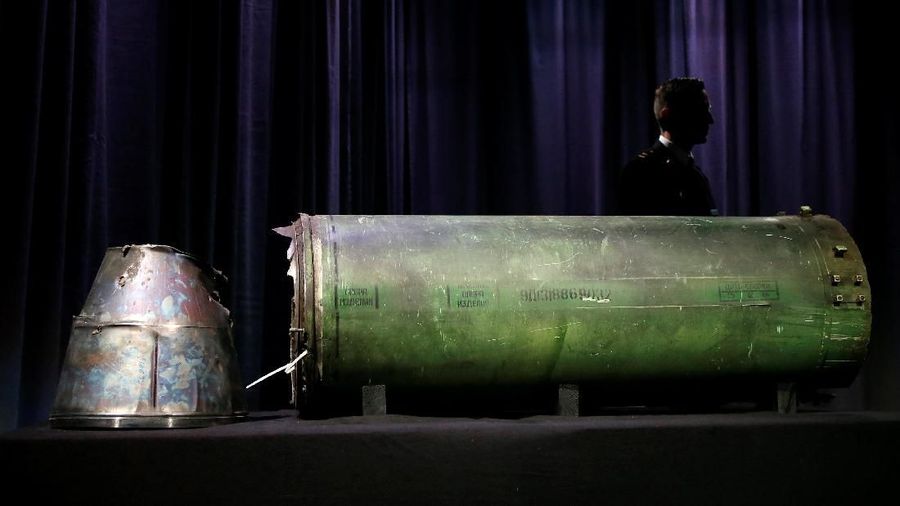 Pesawat Malaysia Airlines MH17 Jatuh di Ukraina akibat rudal milik kelompok pemberontak separatis Rusia.