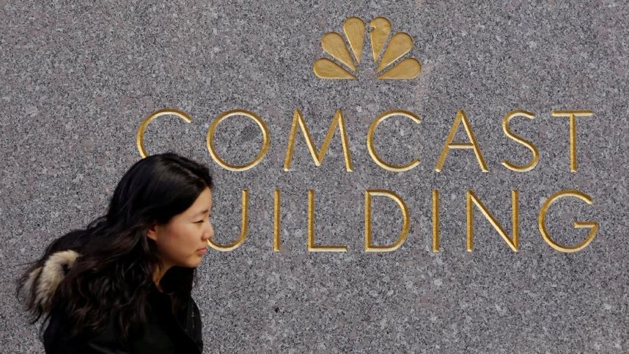 Comcast dikabarkan mempersiapkan penawaran tunai senilai $60 miliar, melampaui tawaran dari Disney, untuk membeli beberapa aset Fox.