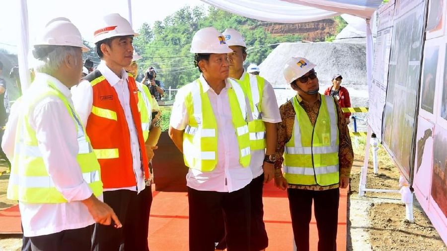 Pembangunan Bendungan Kuningan sudah mencapai 80% dan ditarget tuntas pada Desember 2018.