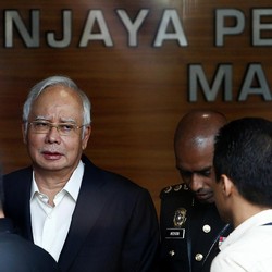 Lanjutkan Kasus 1MDB, Rekening Partai Najib Dibekukan