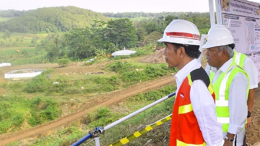 Pembangunan Bendungan Kuningan sudah mencapai 80% dan ditarget tuntas pada Desember 2018.