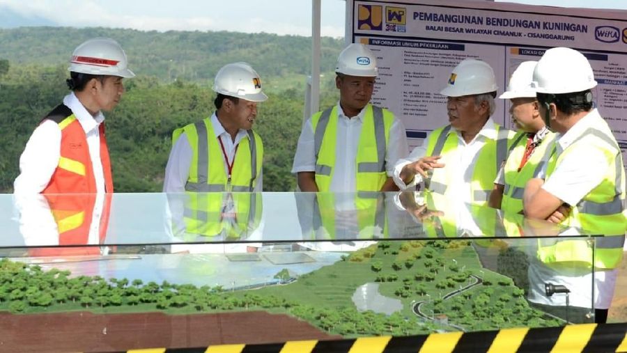 Pembangunan Bendungan Kuningan sudah mencapai 80% dan ditarget tuntas pada Desember 2018.